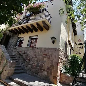 Hostal Alamo Hostel&suites Mendoza